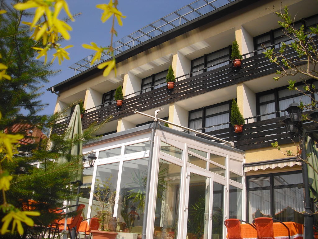 Panorama Hotel Pension Frohnau Бад Захса Екстериор снимка
