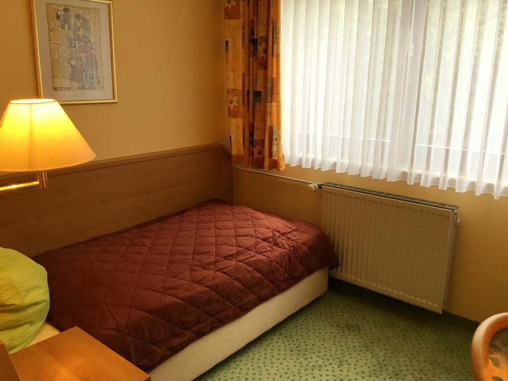 Panorama Hotel Pension Frohnau Бад Захса Екстериор снимка